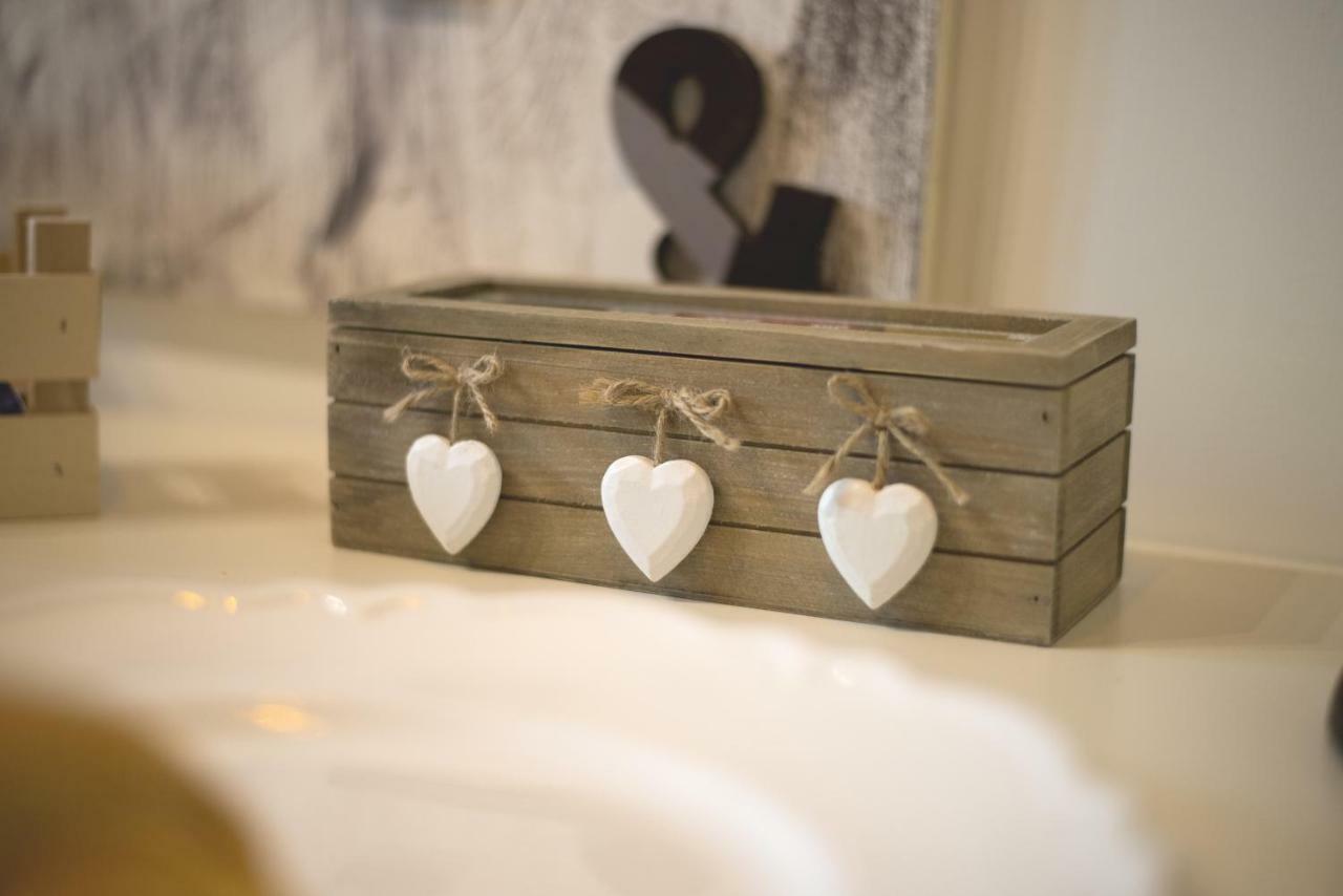 Elegant B&B - Il Vicolo Storico Salerno Exteriör bild